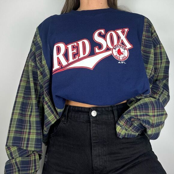 Red Sox Reworked Upcycled Long Sleeved Lightweight Baggy Loose fit Shirt Top - Picture 2 of 4